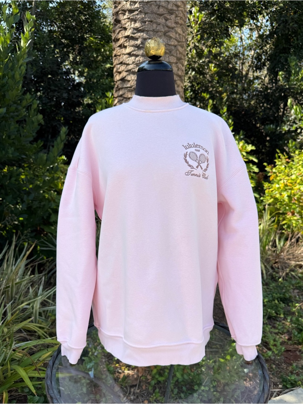 Lululemon "Heavyweight Fleece Tennis Cub" sweatshirt - Size M